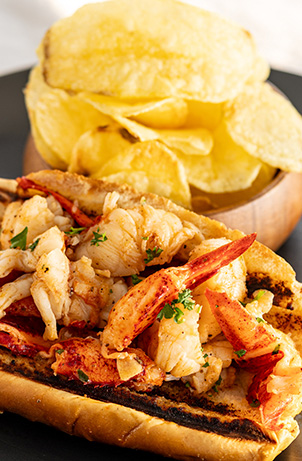 Cesar Mellior Lobster Roll